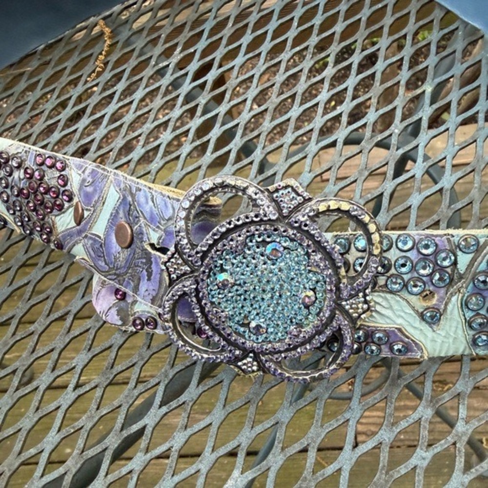 Kippys Swarovski Crystal‎ Leather Belt Blue Purple Floral Buckle Made in Italy